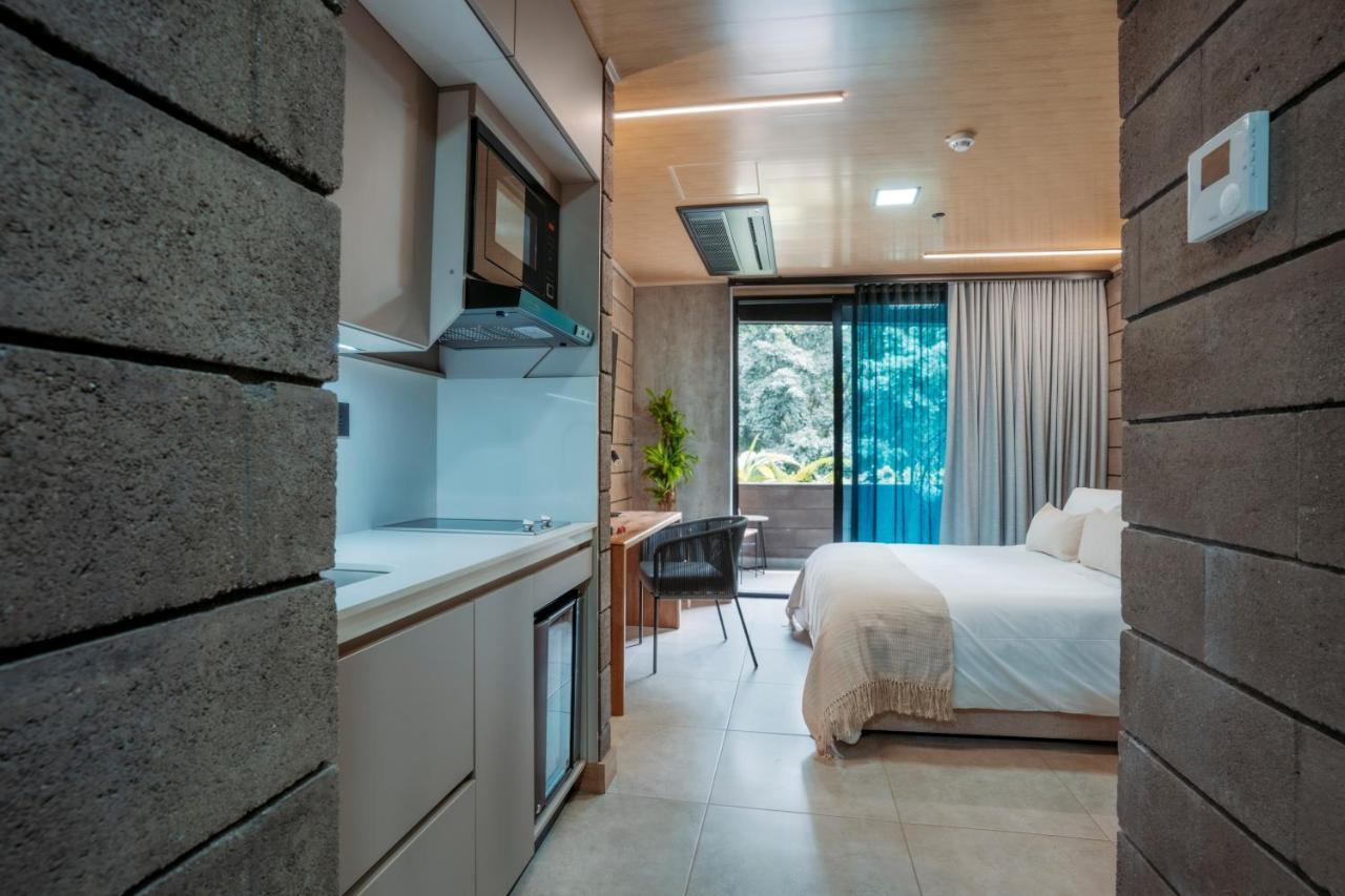 מדיין Hotel Living By Armoniko מראה חיצוני תמונה