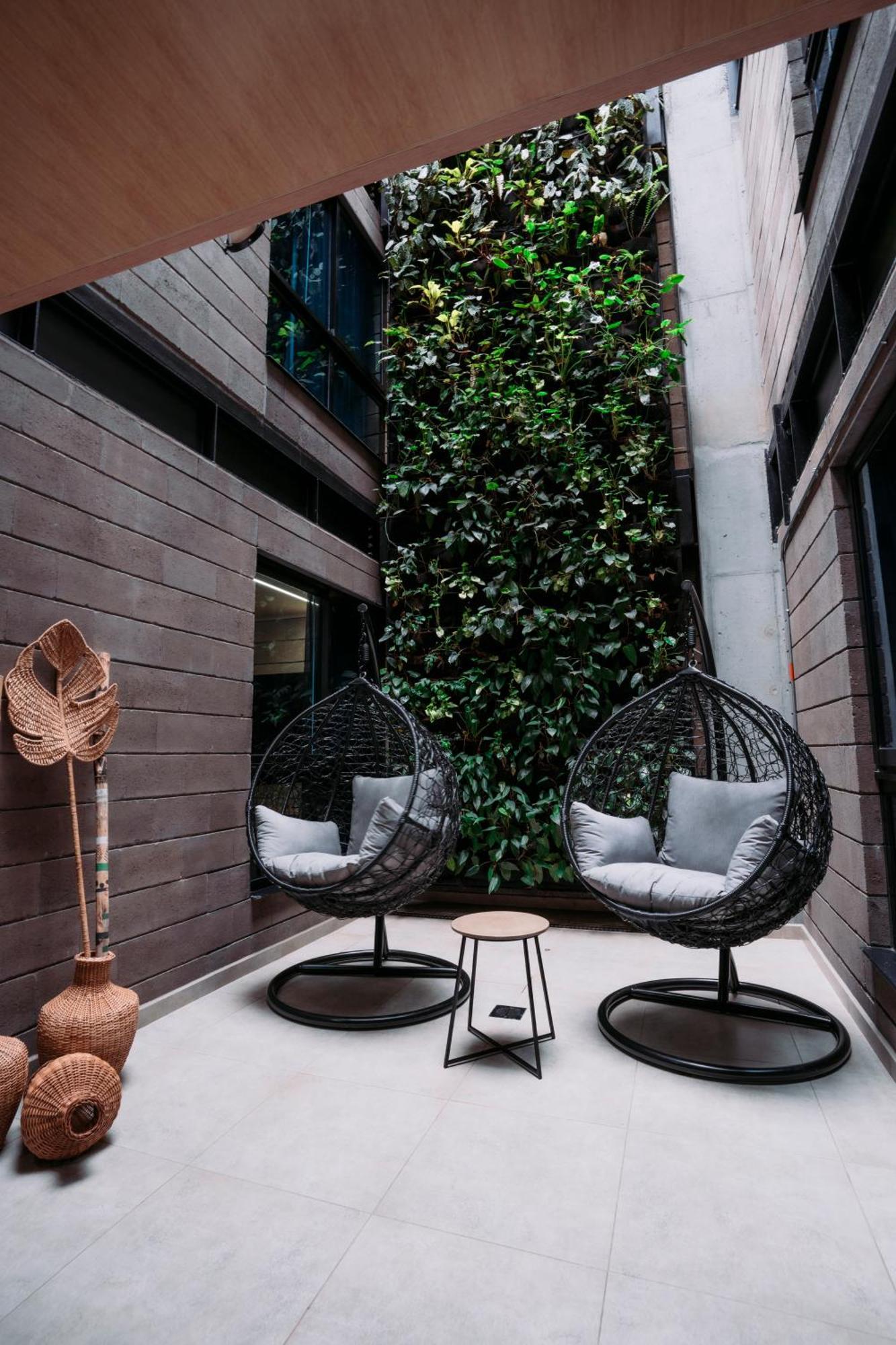 מדיין Hotel Living By Armoniko מראה חיצוני תמונה